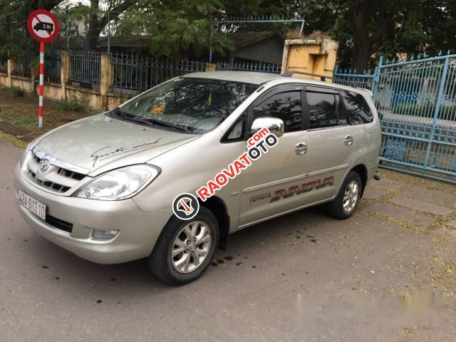 Cần bán Toyota Innova đời 2007 xe gia đình-5