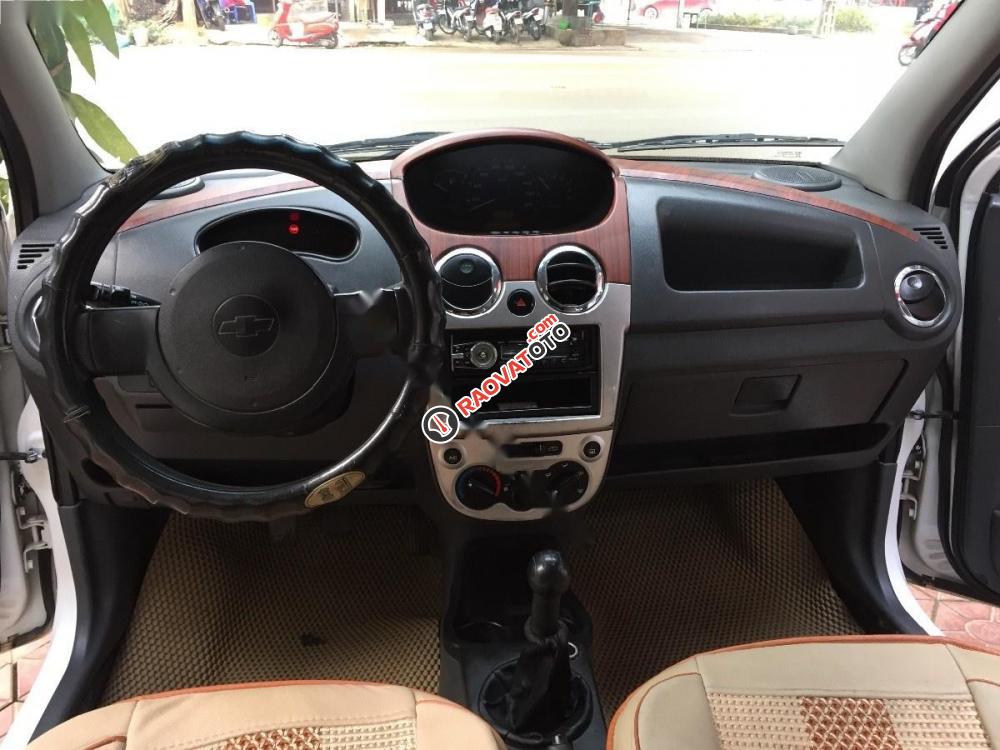 Cần bán xe Chevrolet Spark đời 2010, màu trắng-3