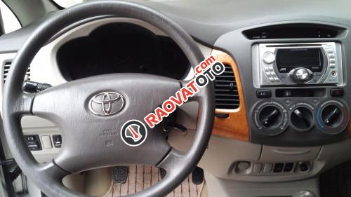 Bán xe Toyota Innova 2.0L, đời 2010 số sàn-8