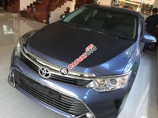 Cần bán gấp Toyota Camry 2.5Q 2015, màu xanh -0