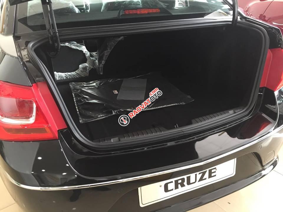 Bán xe Chevrolet Cruze LTZ, màu đen giá cạnh tranh, LH 0972688997-9