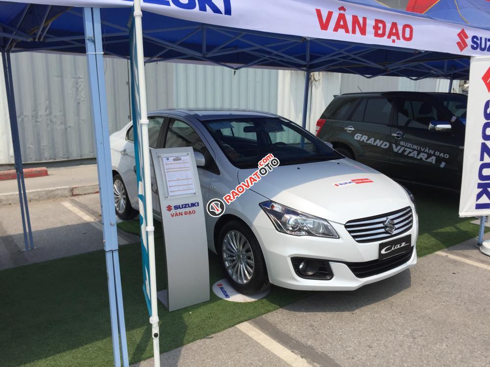 Bán Suzuki Ciaz đời 2017 nhập Thái Lan, khuyến mãi tiền mặt. Liên hệ 0983.489.598-2