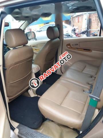 Cần bán gấp Toyota Innova năm 2008, màu ghi vàng-4