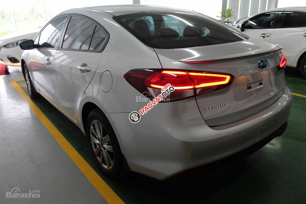 Kia Tiền Giang _ Kia Cerato 1.6 số sàn, màu bạc, hỗ trợ mua trả góp lãi suất thấp-3