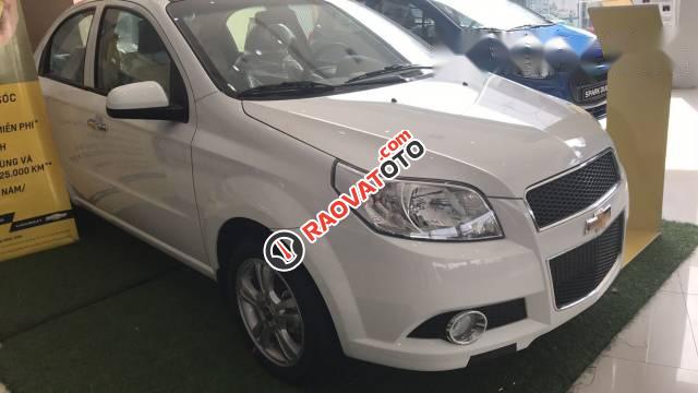 Cần bán Chevrolet Aveo MT năm 2017, màu trắng-1