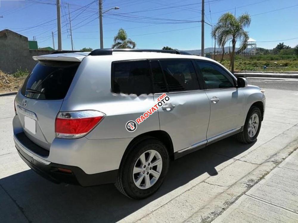 Cần bán Toyota Highlander sản xuất 2011, màu bạc, xe nhập chính chủ-0