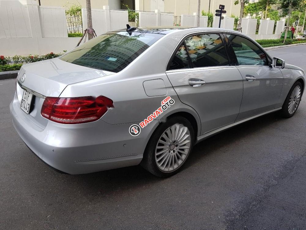 Bán xe Mercedes E400 2013, màu bạc, nhập khẩu-3