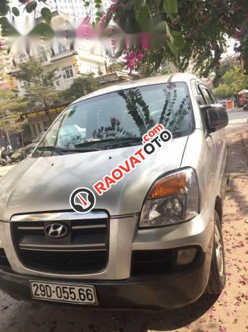 Cần bán lại xe Hyundai Starex 2005, màu bạc-1