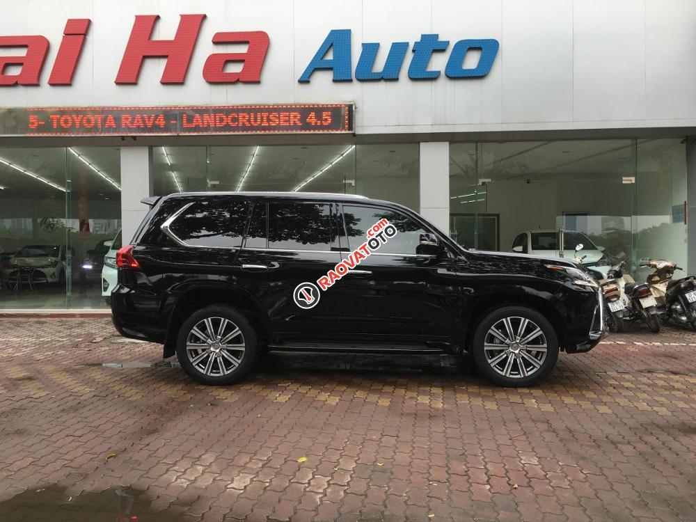 Bán xe Lexus LX 570 Sport Plus 2018, màu đen, nhập khẩu nguyên chiếc-2