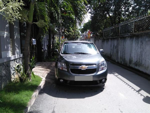 Cần bán Chevrolet Olando đời 2015, màu xám giá cạnh tranh-5