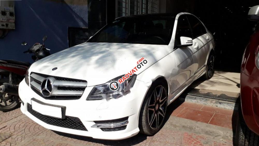 Bán ô tô Mercedes C300 AMG đời 2013, màu trắng số tự động-1