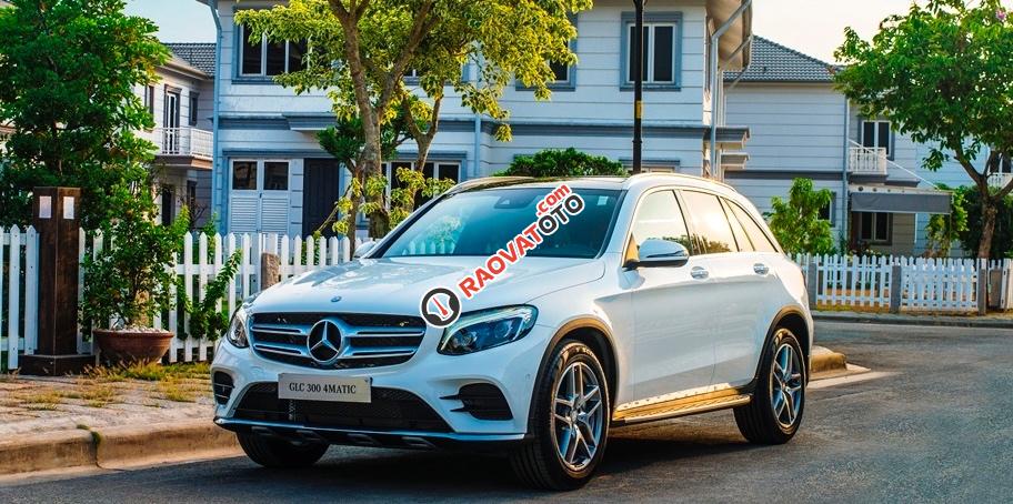 Bán Mercedes GLC 300 2018, siêu thể thao, ưu đãi cực hot-1