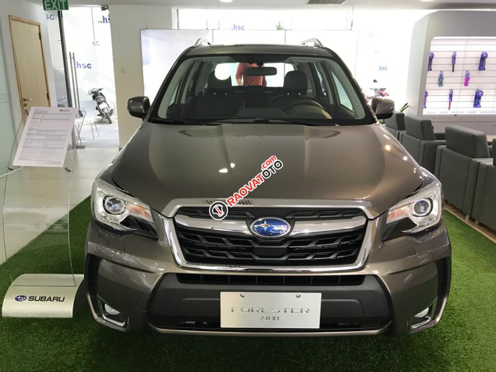 Cần bán Subaru Forester 2.0XT trắng, xe giao ngay, KM tốt gọi 093.22222.30-0