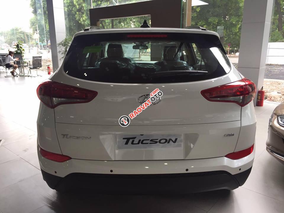 Bán ô tô Hyundai Tucson 2017, màu trắng, 819 triệu-3