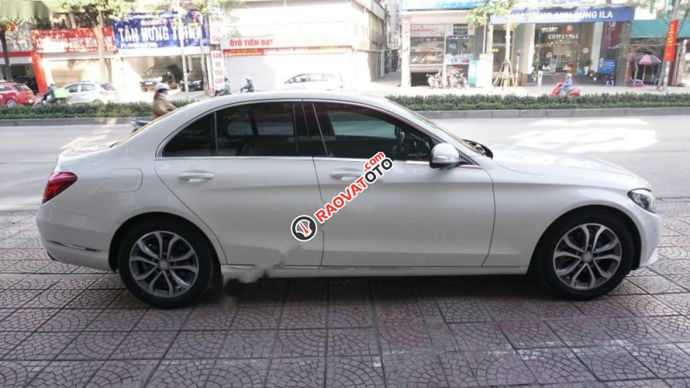 Cần bán lại xe Mercedes C200 năm 2015, màu trắng-3