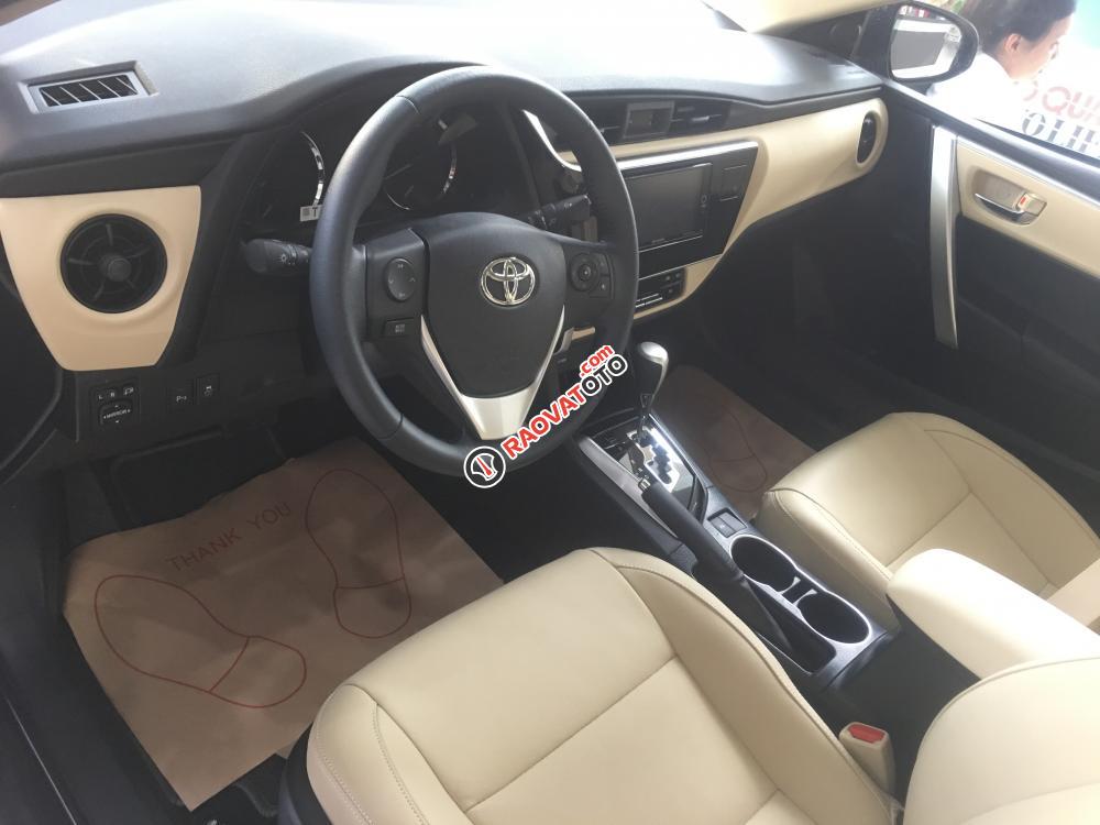 Cần bán xe Toyota Corolla altis 1.8E CVT đời 2017, màu đen giao ngay, giá cạnh tranh tốt nhất Hà Nội-9