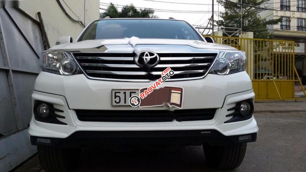 Bán Toyota Fortuner đời 2016, màu trắng số tự động-2