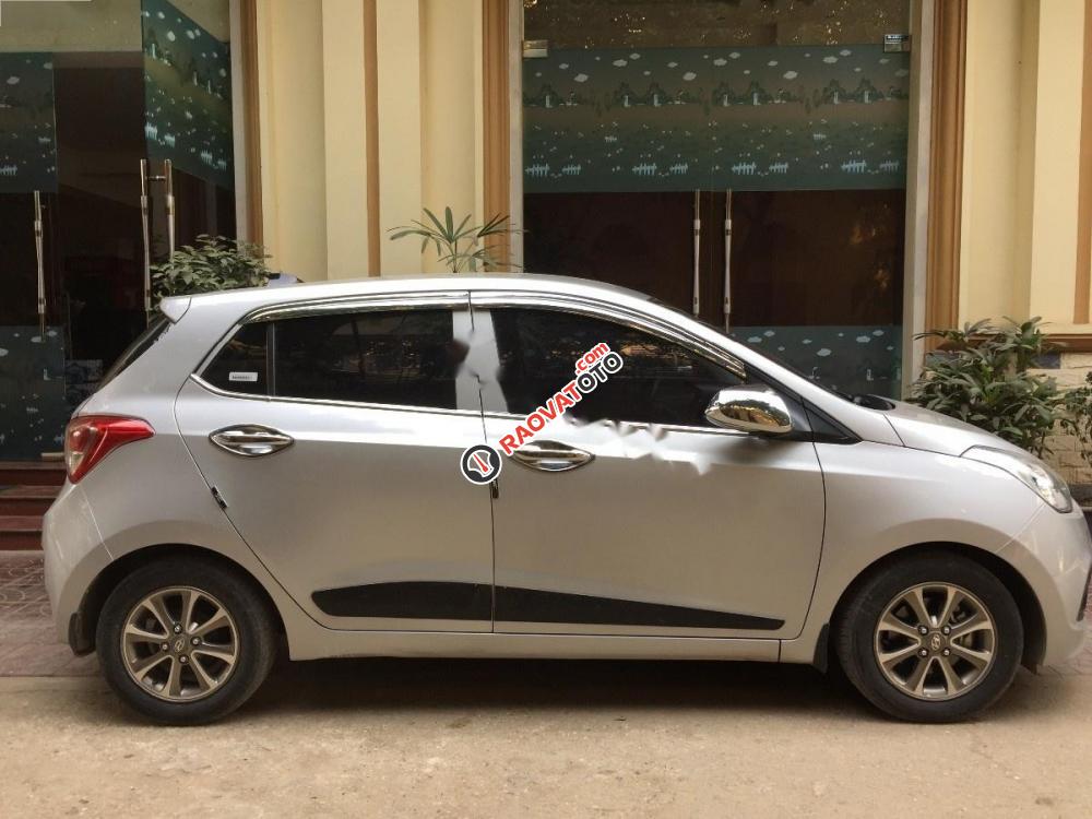 Xe Hyundai Grand i10 1.2 AT đời 2015, màu bạc, nhập khẩu nguyên chiếc xe gia đình-2