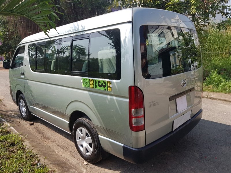 Bán Toyota Hiace đời 2008, màu bạc, nhập khẩu nguyên chiếc-5