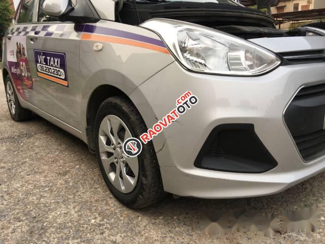 Bán Hyundai Grand i10 đời 2015, màu bạc, giá tốt-1