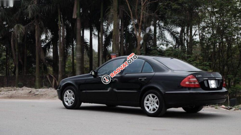 Cần bán lại xe Mercedes E280 đời 2005, màu đen, giá chỉ 430 triệu-8