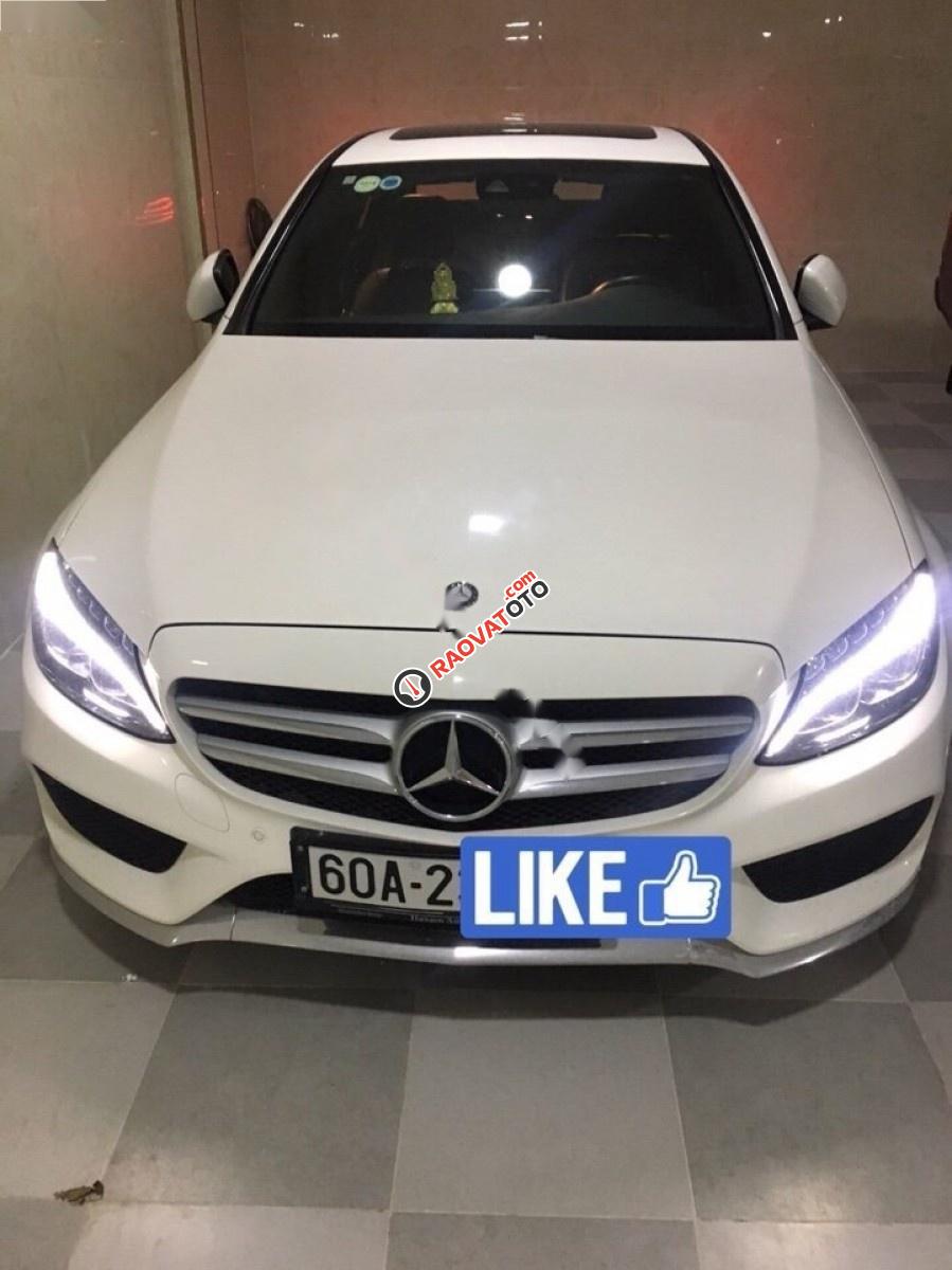 Cần bán xe Mercedes C250 AMG đời 2015, màu trắng-0