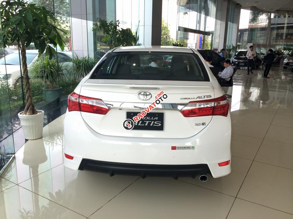 Bán Toyota Corolla Altis 1.8 CVT 2018, mẫu xe toàn cầu, có đủ màu, khuyến mãi lớn, giao xe ngay-6