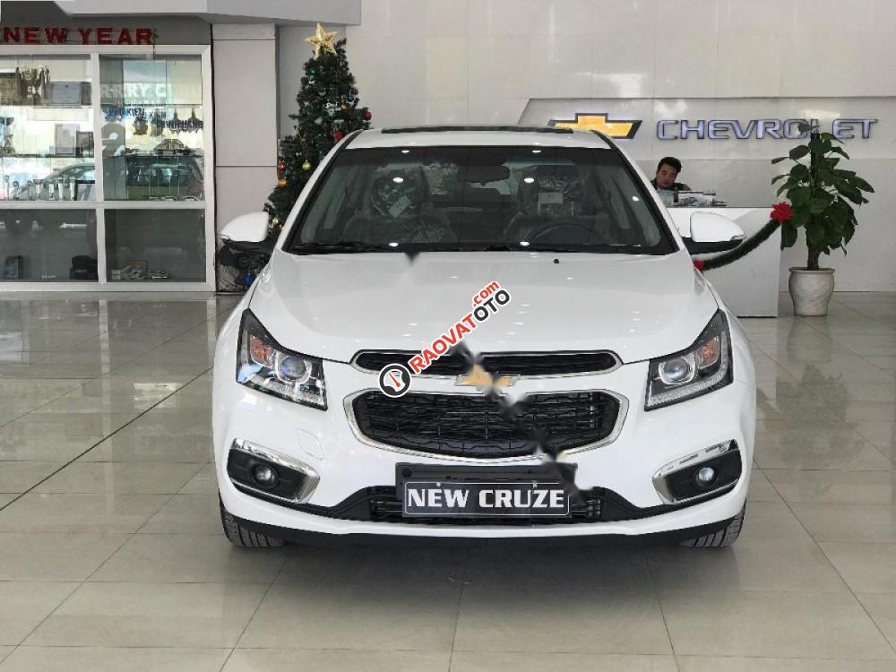 Cần bán xe Chevrolet Cruze LTZ 1.8L năm 2017, màu trắng-1