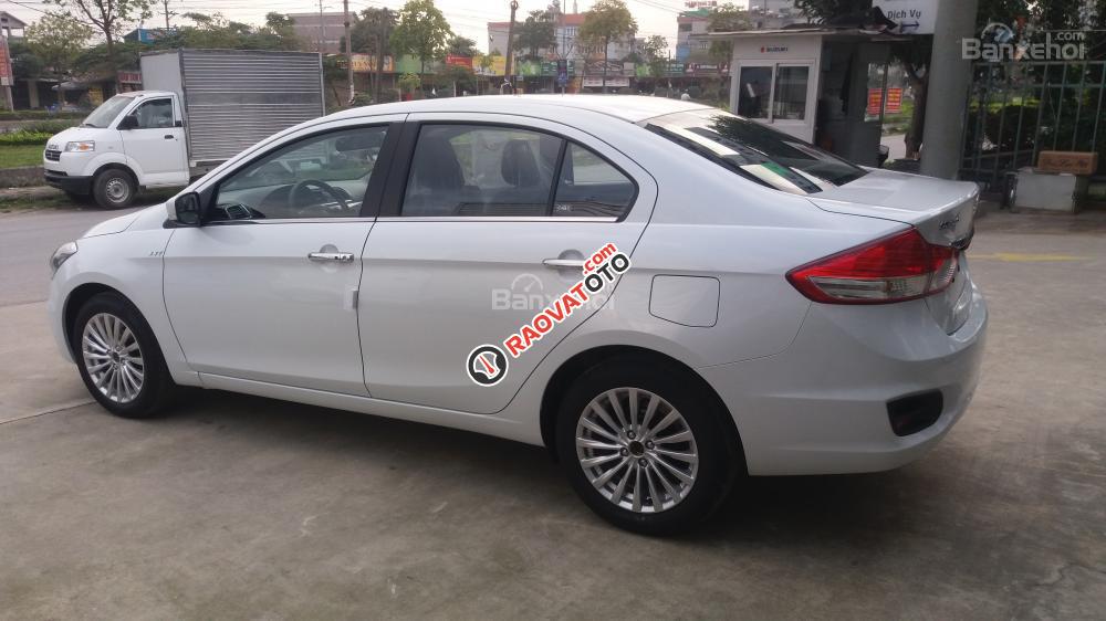 Cần bán xe Suzuki Ciaz đời 2018, màu trắng, nhập khẩu chính hãng, xe giao ngay-1