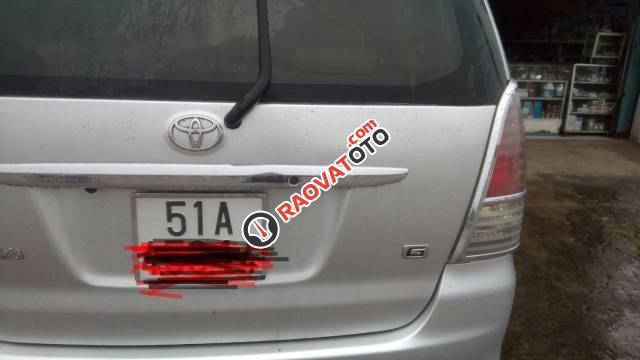 Cần bán gấp Toyota Innova G đời 2010, màu bạc-1