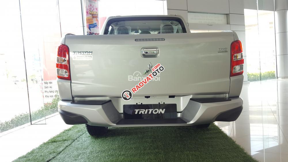 Cần bán xe Mitsubishi Triton Mivec, màu bạc, cho vay 90%, giá tốt liên hệ: 0905.91.01.99 (Phú)-2