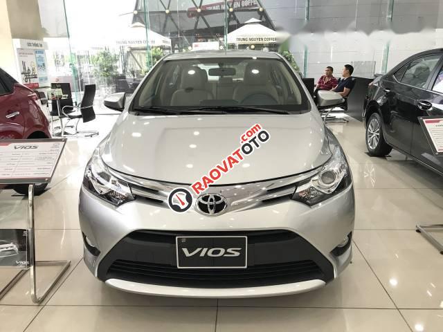 Bán xe Toyota Vios 1.5E đời 2017, màu bạc -0