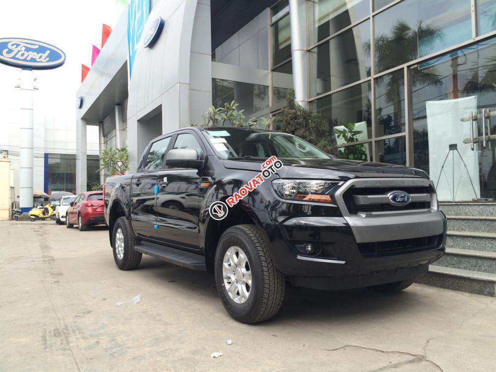 Ford Mỹ Đình bán Ford Ranger XLS MT 4x2, đủ màu giao ngay giảm giá lớn-0