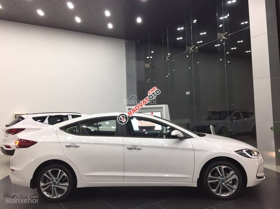 Hyundai Bà Rịa Vũng Tàu - Elantra 2018, kiểu dáng sang trọng, tiện nghi ưu đãi 70 triệu-1