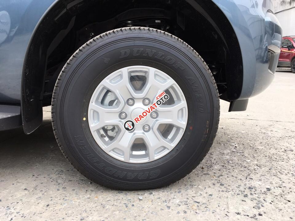 Giao ngay Ford Ranger XLS AT 4x2 màu xanh thiên thanh, hỗ trợ trả góp 90%-1