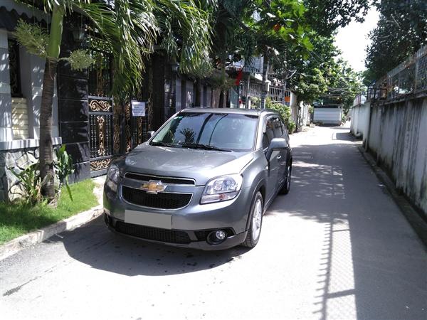 Cần bán Chevrolet Olando đời 2015, màu xám giá cạnh tranh-3