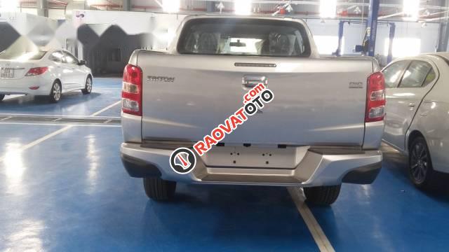 Bán xe Mitsubishi Triton đời 2017, màu xám-3