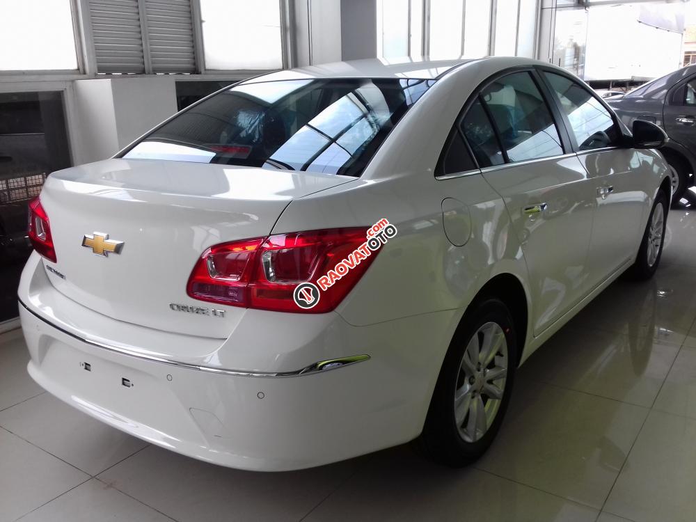 Chevrolet Cruze 2017 giá rẻ nhất ở đâu - Gọi 0909438999-3