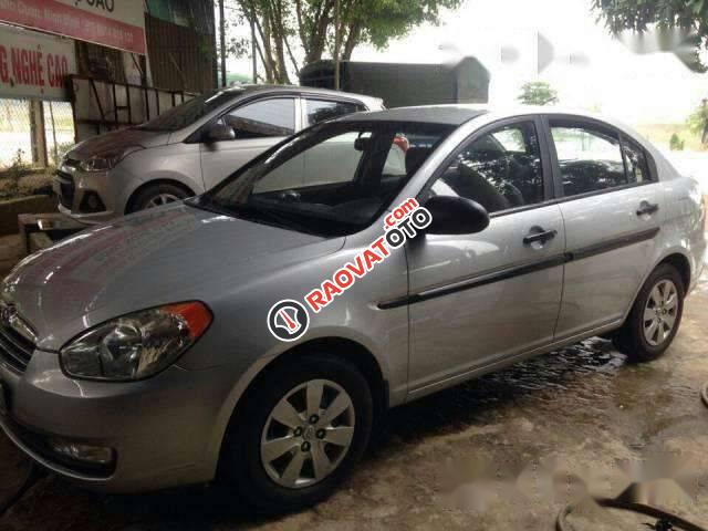 Cần bán lại xe Hyundai Verna đời 2008, màu bạc xe gia đình
-3