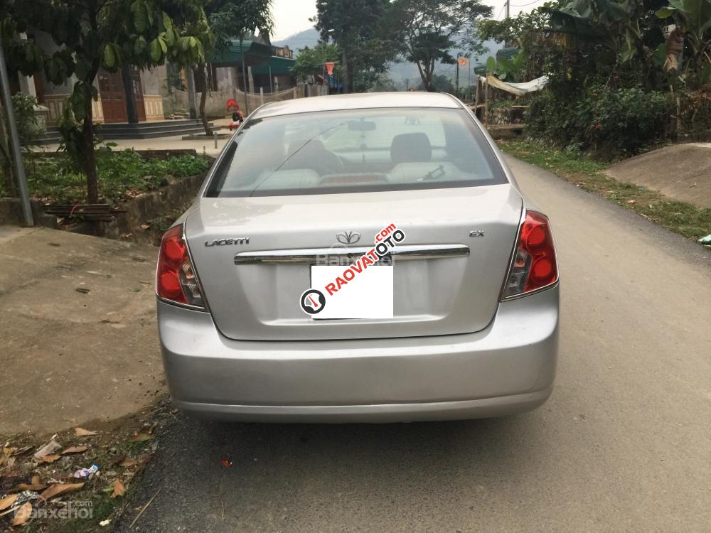 Cần bán xe Daewoo Lacetti sản xuất 2005, màu bạc, giá 148tr-5