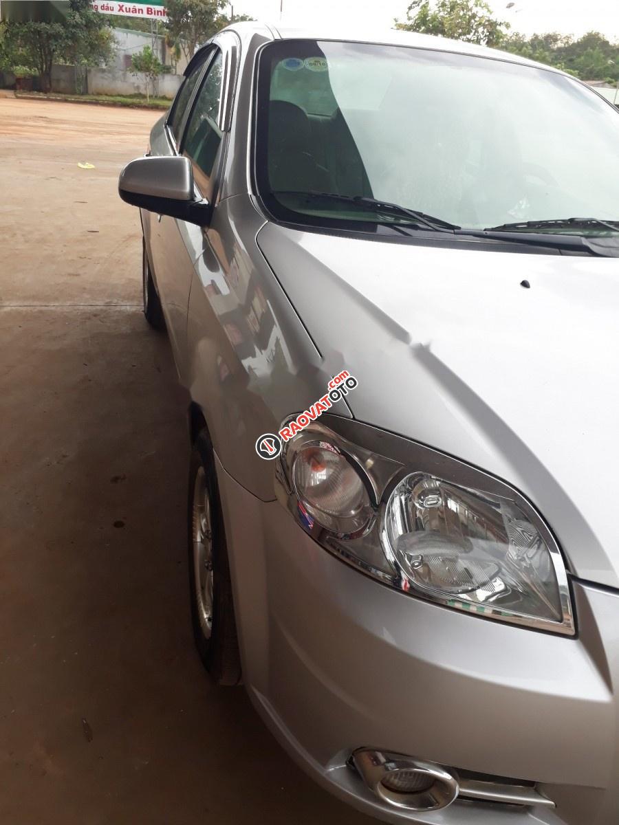 Cần bán gấp Daewoo Gentra Sx đời 2009, màu bạc, giá chỉ 210 triệu-5