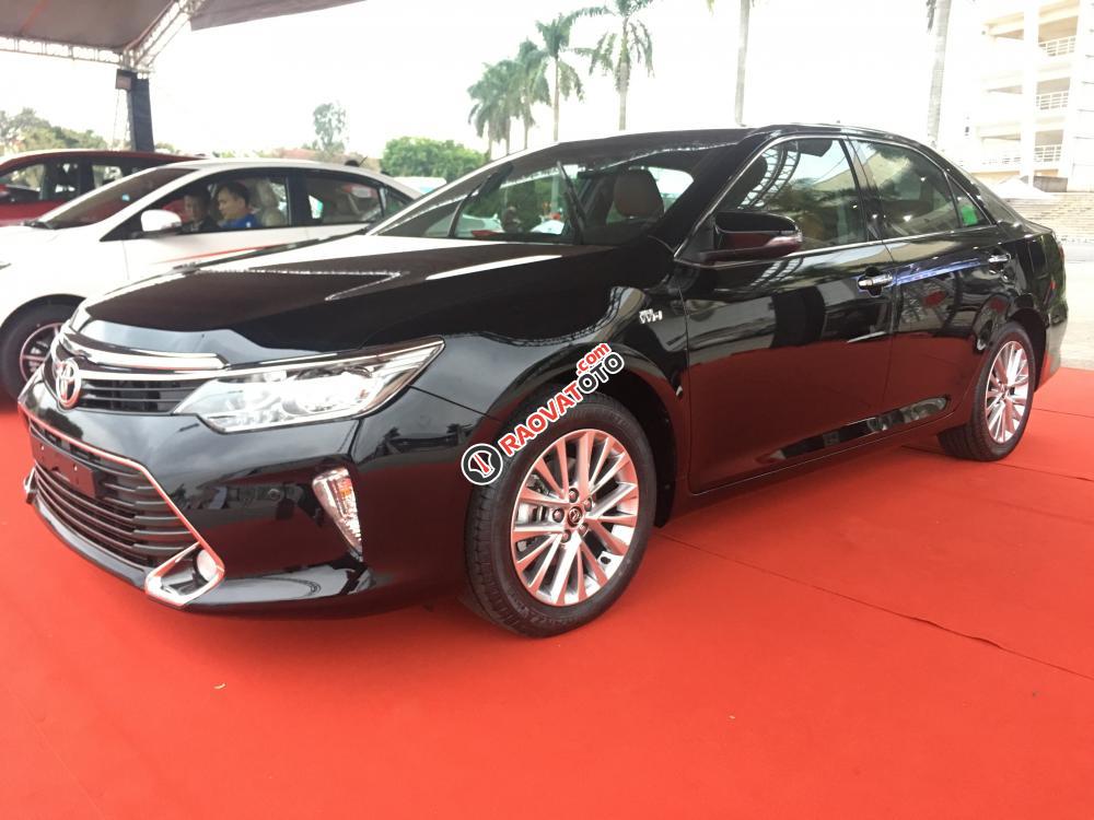 Bán xe Toyota Camry 2.0E 2017, màu đen, đủ màu giao ngay, giá tốt nhất tại Hà Nội-8