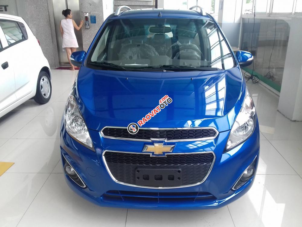 Chevrolet Spark 2017, chỉ cần trả trước 75tr đồng là có xe-0