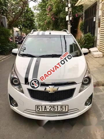 Cần bán gấp Chevrolet Spark LT đời 2012, màu trắng giá cạnh tranh-1