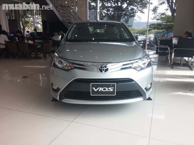 Bán ô tô Toyota Vios đời 2017, màu bạc, nhập khẩu nguyên chiếc-0