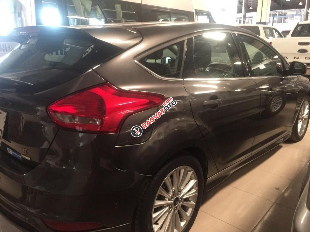 Cần bán gấp Ford Focus 1.5 Ecosboost đời 2016, màu xám-6