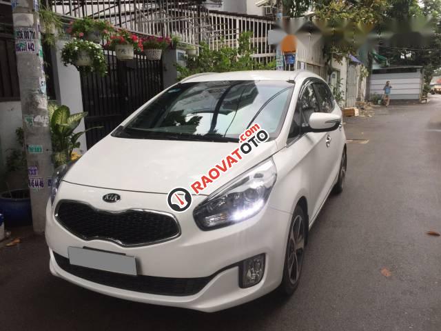 Cần bán xe Kia Rondo năm 2017, màu trắng-0