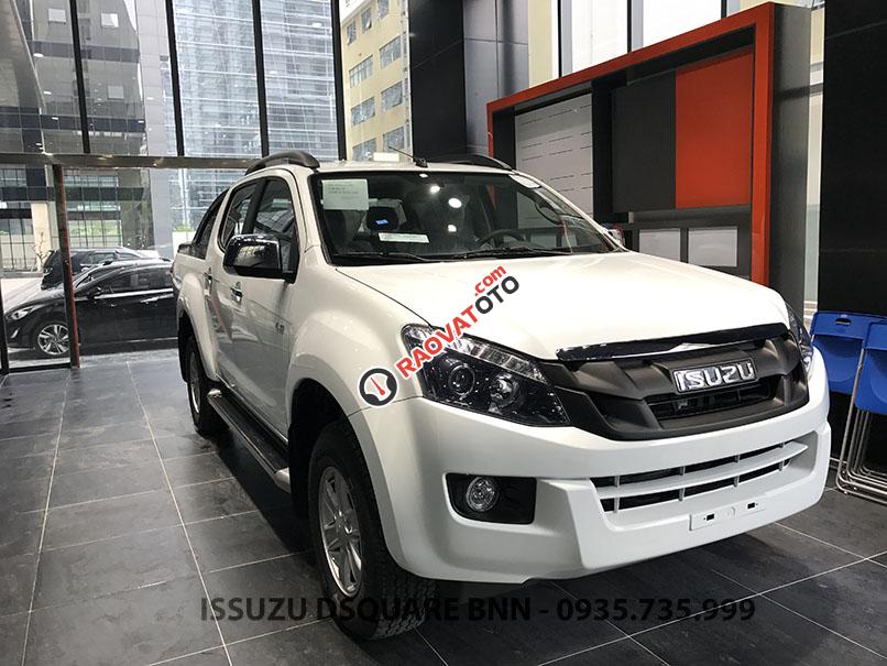 Bán tải Isuzu Dmax 2.5 số sàn 1 cầu, ưu đãi tới 60 triệu đồng, tặng bảo hiểm, 80 triệu nhận xe ngay-0