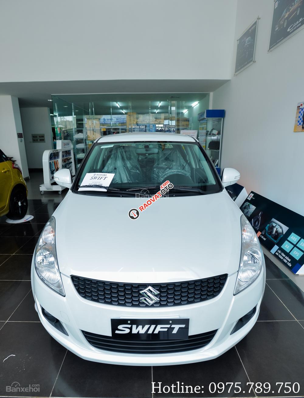 Cần bán Suzuki Swift đời 2018, màu trắng, 569 triệu-4