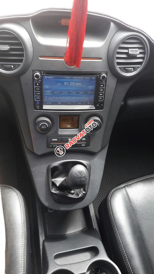 Bán Kia Carens đời 2016, màu bạc giá cạnh tranh-4